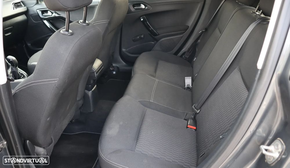Peugeot 208 1.6 BlueHDi Active - 8