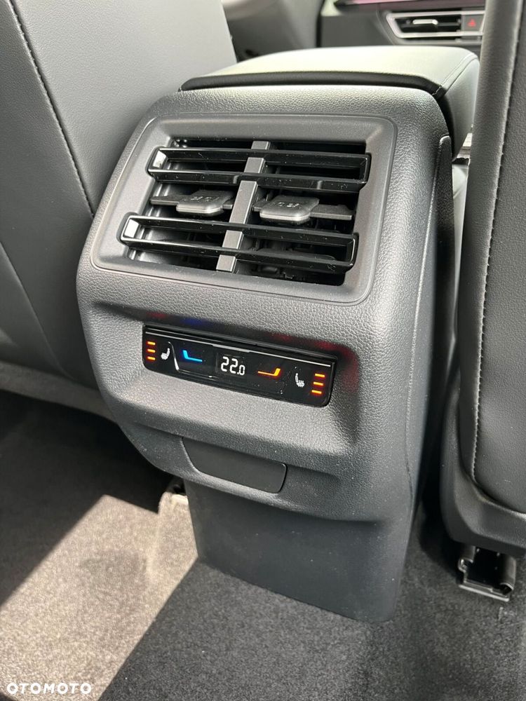 Volkswagen Tiguan - 12