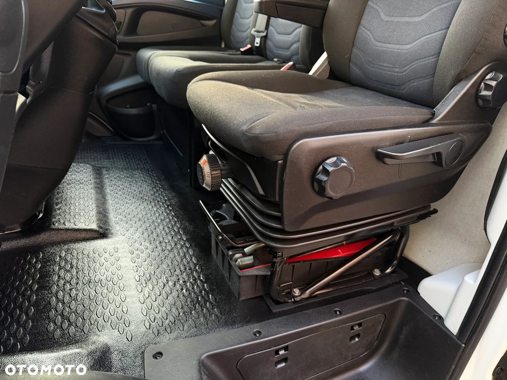 Iveco Daily L3H2 HI-MATIC - 21