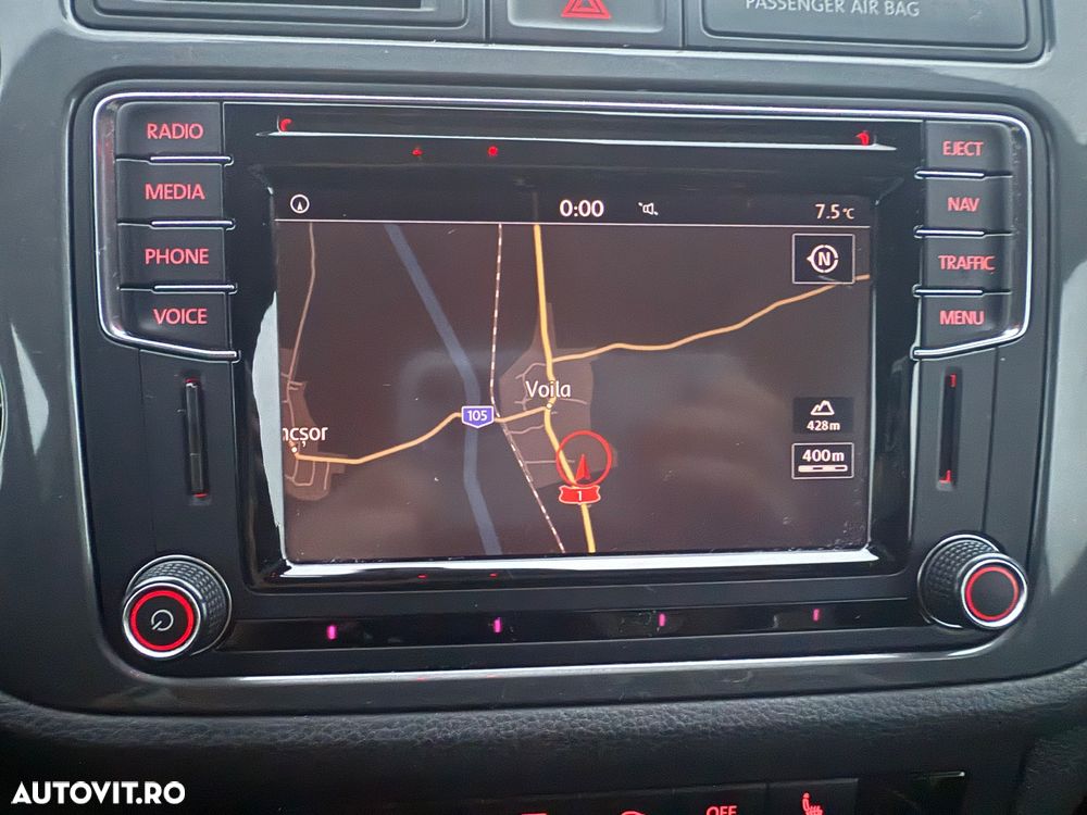 Volkswagen Tiguan - 10