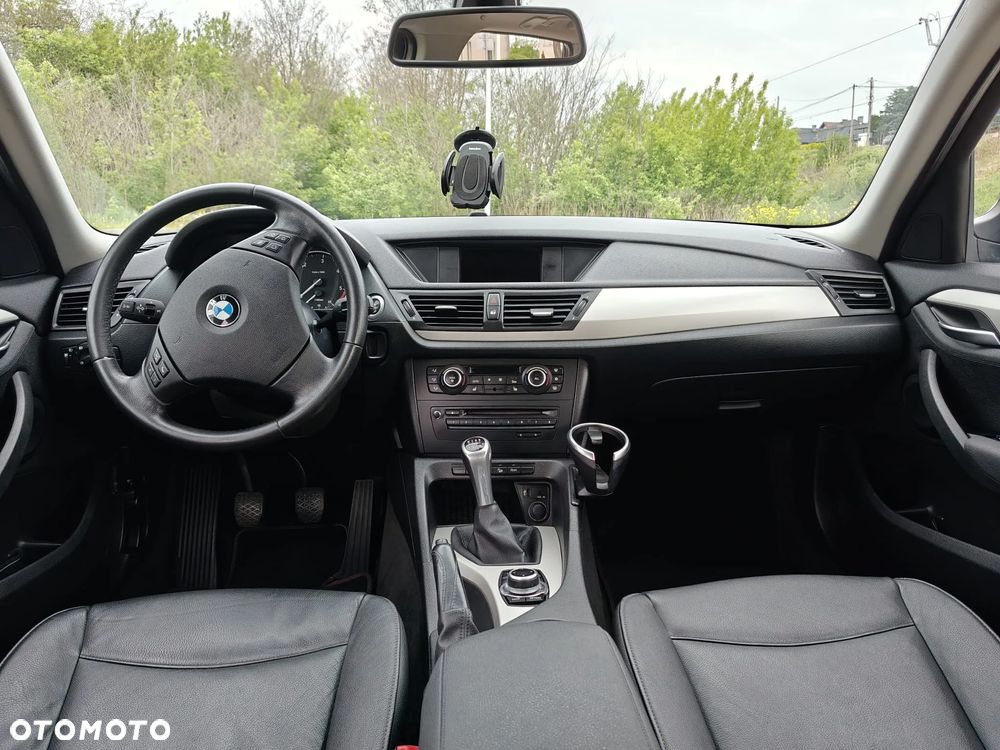 BMW X1 xDrive18d xLine - 14