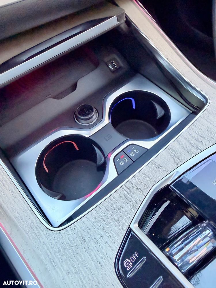 BMW X7 2023 — imagine 10