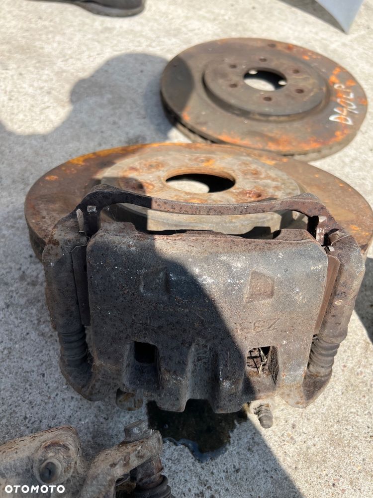 Hamulce przednie 320mm tarcze zaciski Nissan Navara d40 - 4