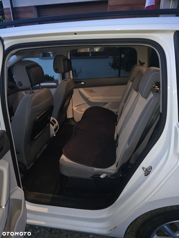 Volkswagen Touran 2.0 TDI SCR (BlueMotion Technology) Comfortline - 11