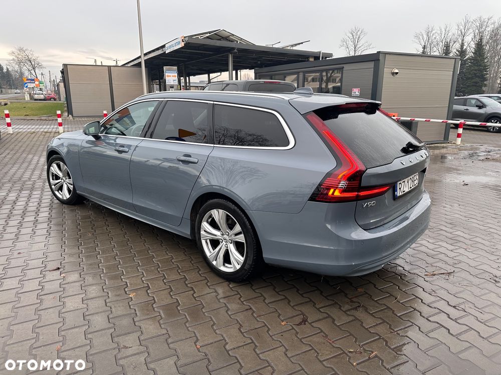 Volvo V90 D3 Momentum Pro - 8