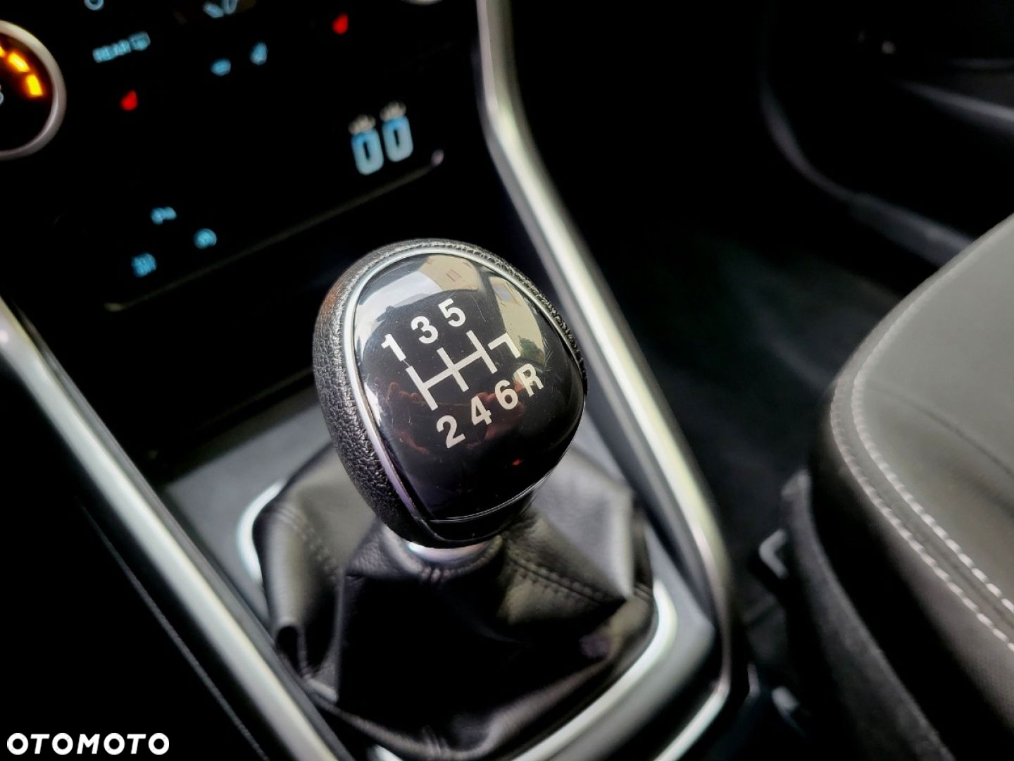 Ford EcoSport - 32