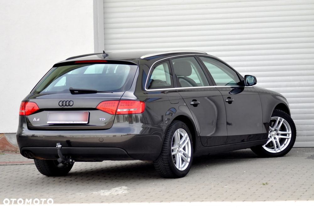 Audi A4 Avant 2.0 TDI DPF Attraction - 8