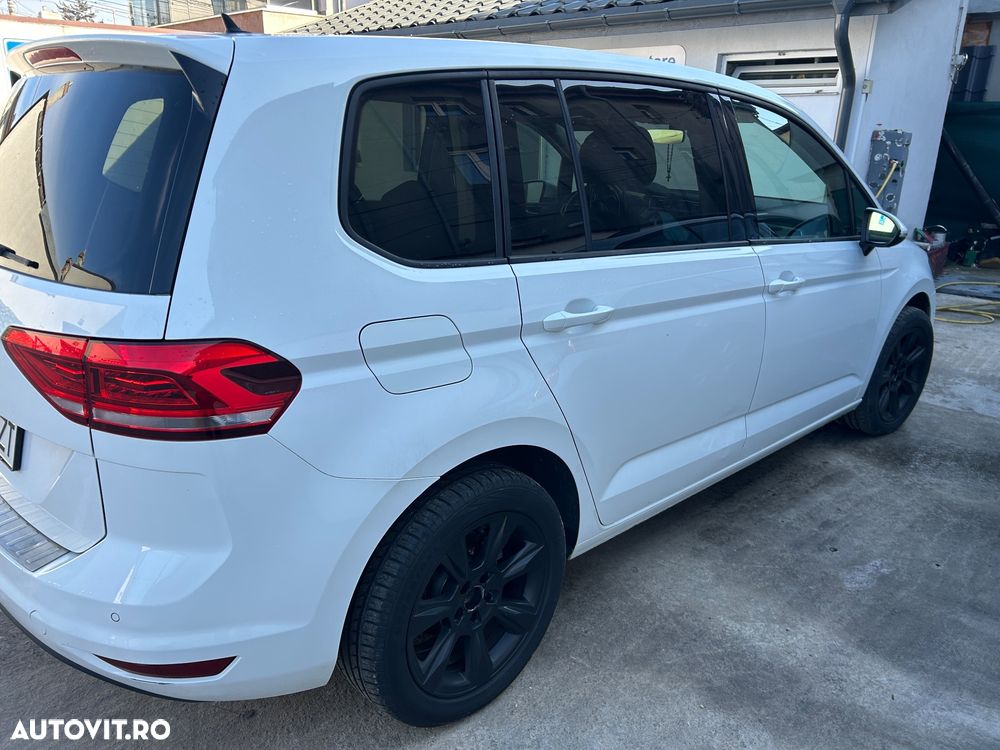 VOLKSWAGEN Touran 2017 — imagine 4