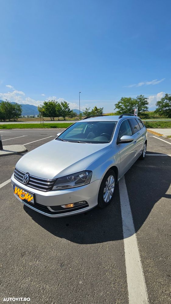 Volkswagen Passat 2.0 TDI BlueMotion Technology DSG Comfortline - 2