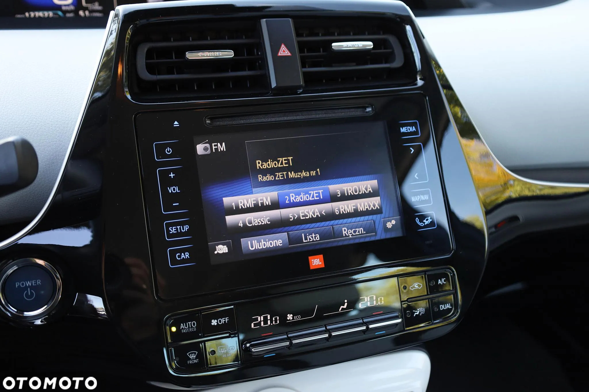 Toyota Prius 1.8 Hybrid Premium - 27