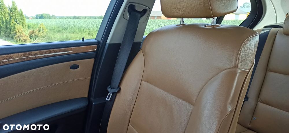 BMW Seria 5 520d - 13