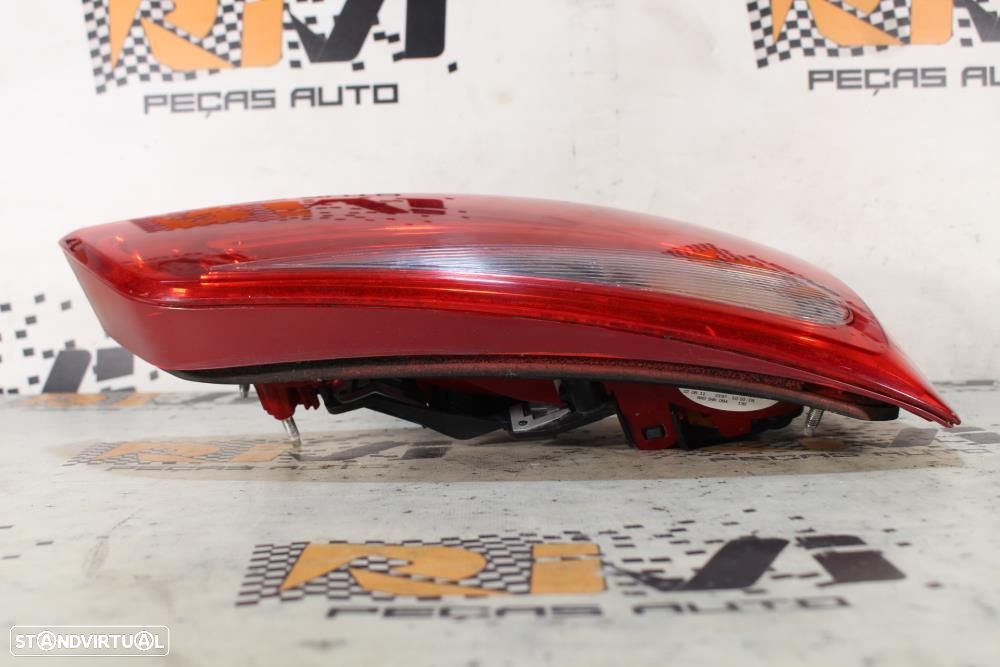 Farolim Direito Audi A1 (8X1, 8Xk)  8X0945094 / 8X0 945 094 - 7