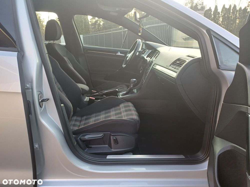 Volkswagen Golf GTI BlueMotion Technology DSG - 13