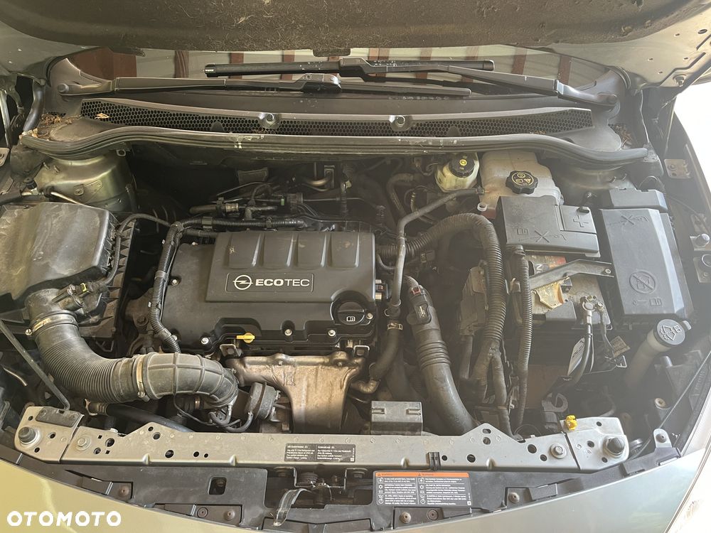 Opel Astra 1.4 T Enjoy - 12