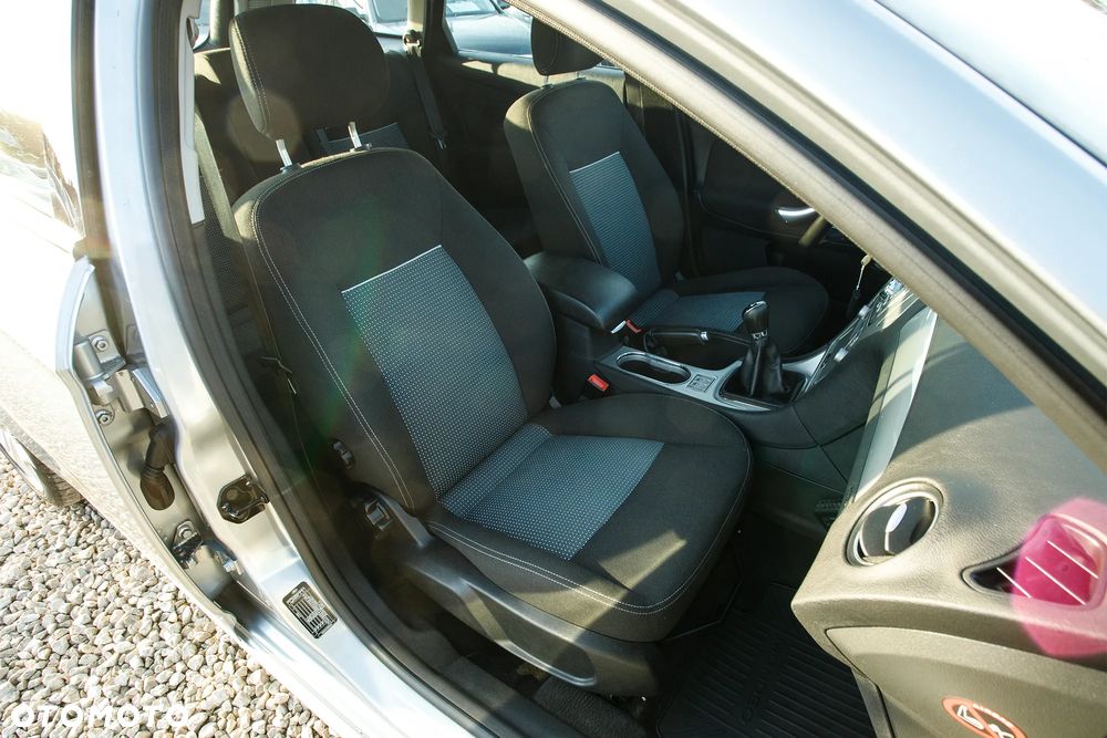 Ford Mondeo SW 2.0 FF Titanium - 30