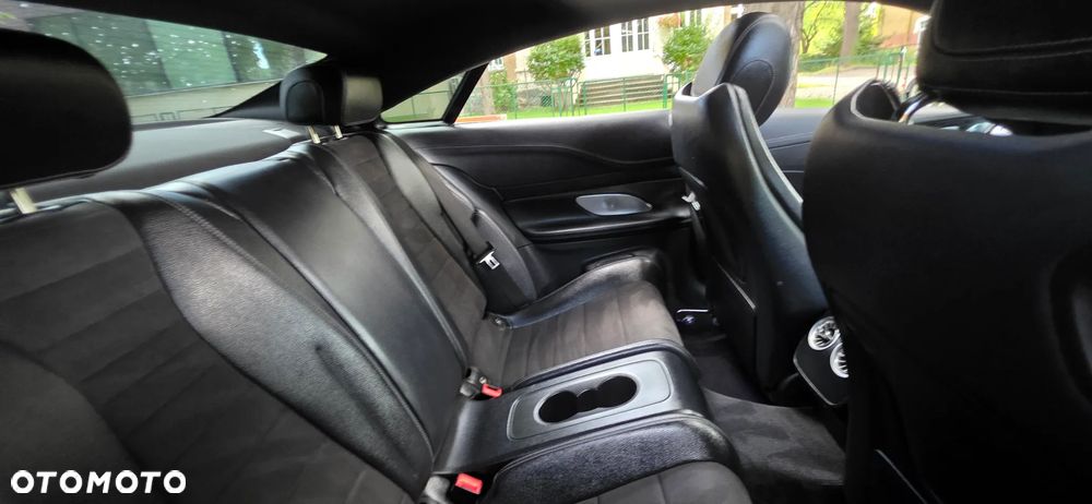 Mercedes-Benz Klasa E 220 d 4-Matic 9G-TRONIC - 9