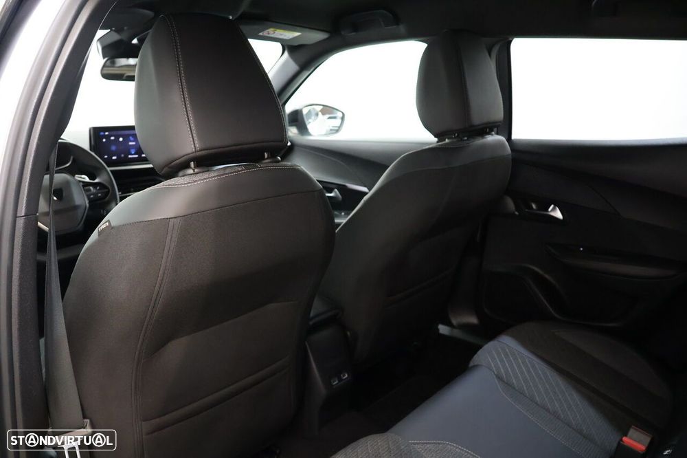 Peugeot 2008 - 13