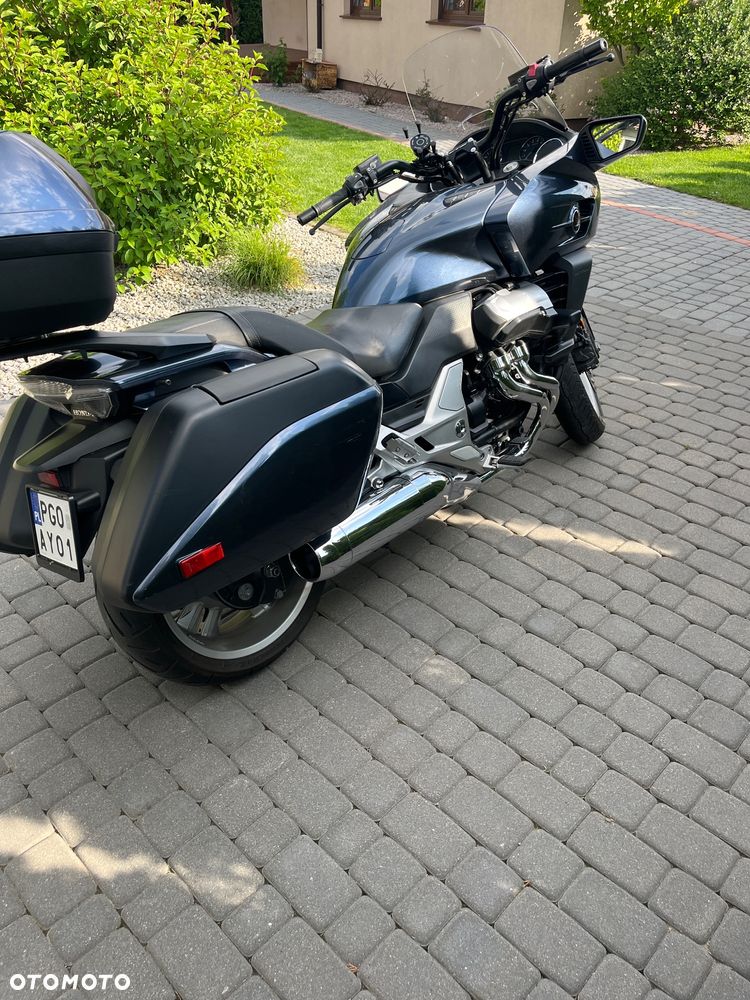 Honda CTX - 4