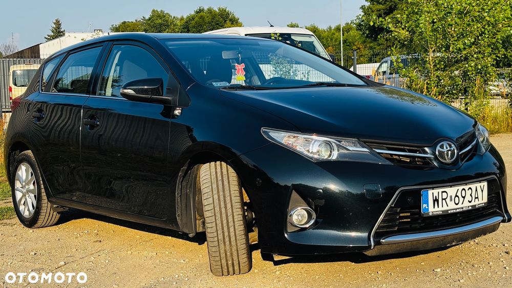 Toyota Auris 1.6 Valvematic Multidrive S Executive - 17