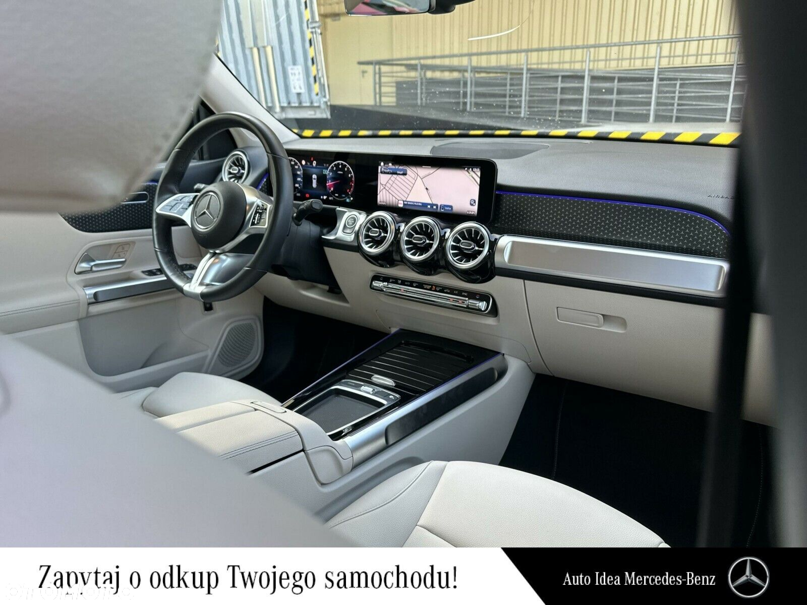Mercedes-Benz GLB - 30