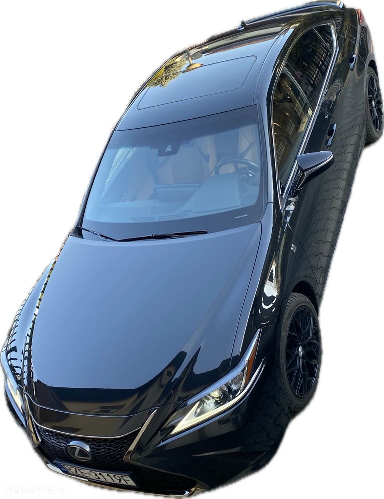 Lexus ES 300h F Sport Design - 3