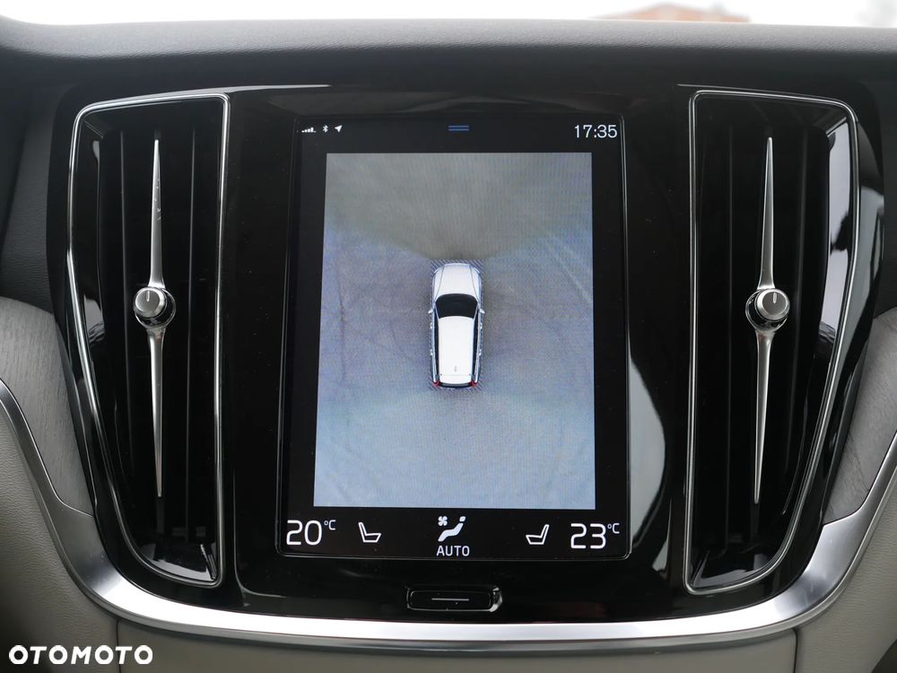 Volvo V60 B5 B AWD Inscription - 19