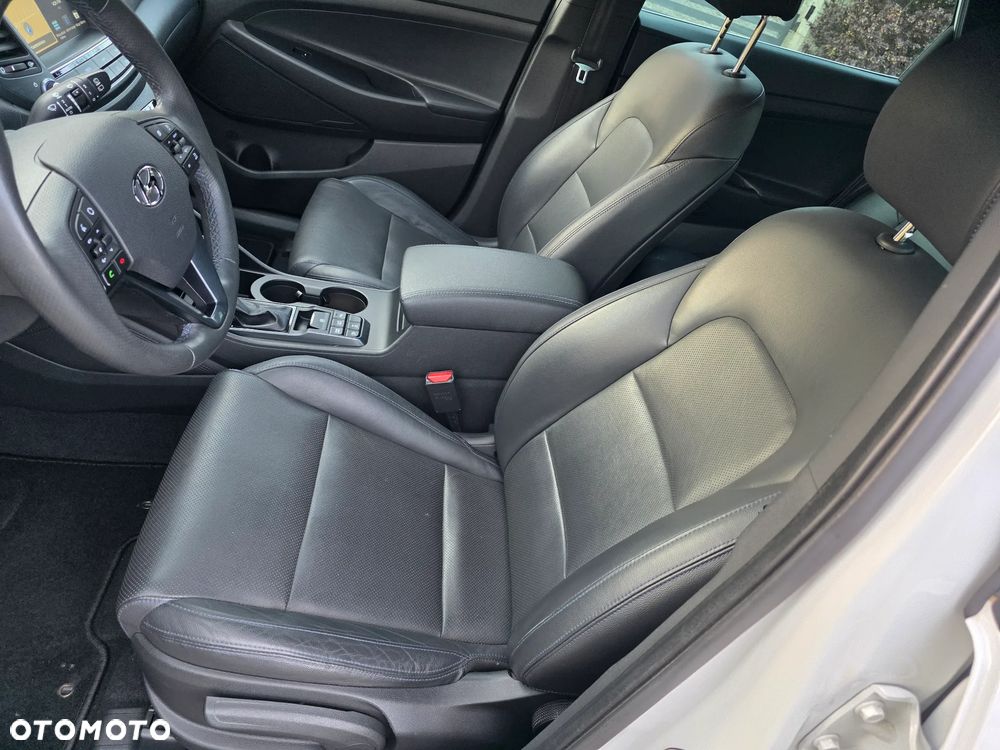 Hyundai Tucson 1.6 Turbo 4WD DCT Premium - 11