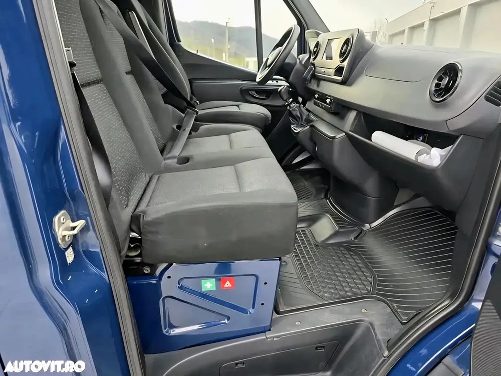 Mercedes-Benz Sprinter - 7