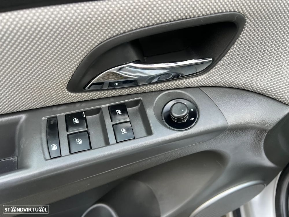 Chevrolet Cruze 2.0 VCDi LT - 18