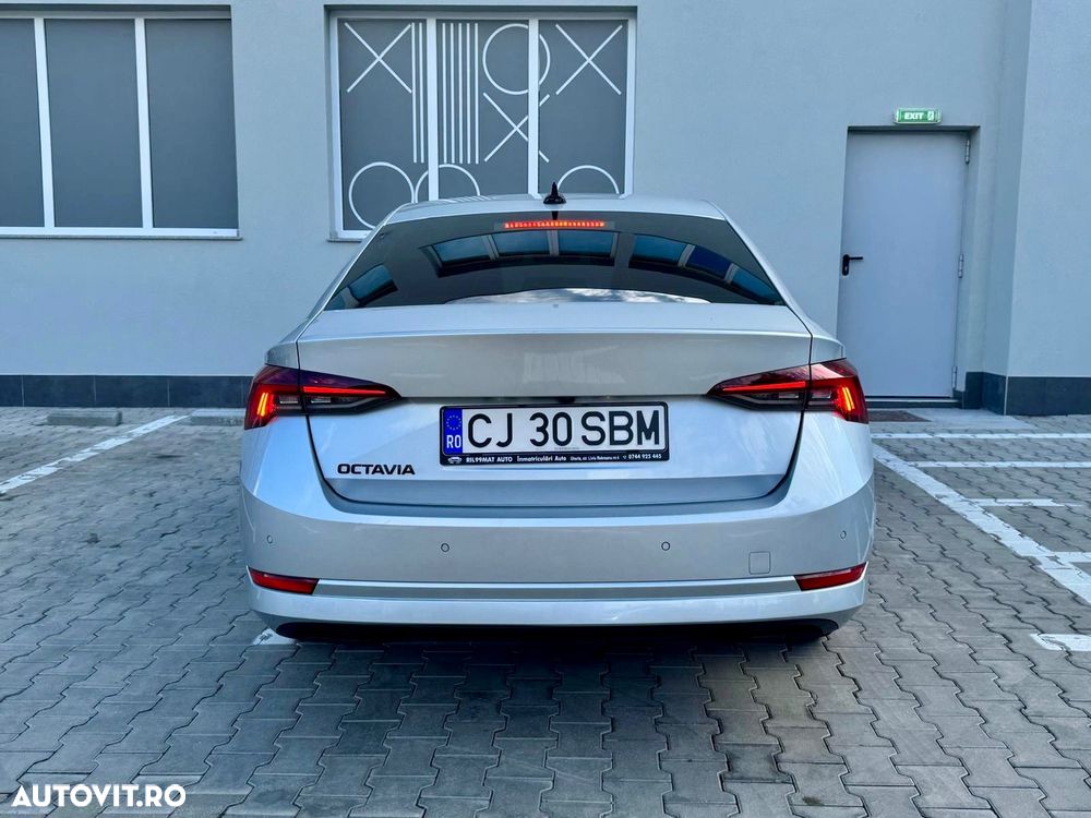 Skoda Octavia 2.0 TDI DSG Premium Edition - 40