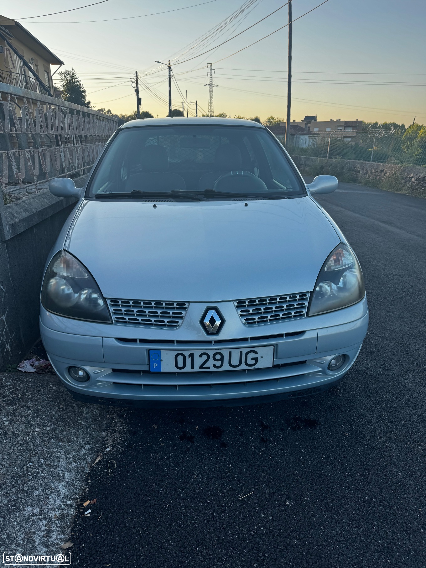 Renault Clio - 2