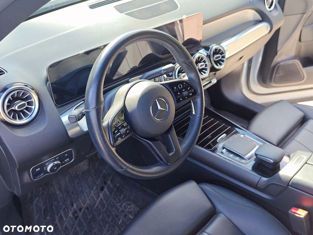Mercedes-Benz GLB 200 7G-DCT - 7