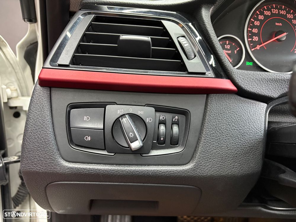 BMW 318 d Aut. Blue Performance Sport Line - 43