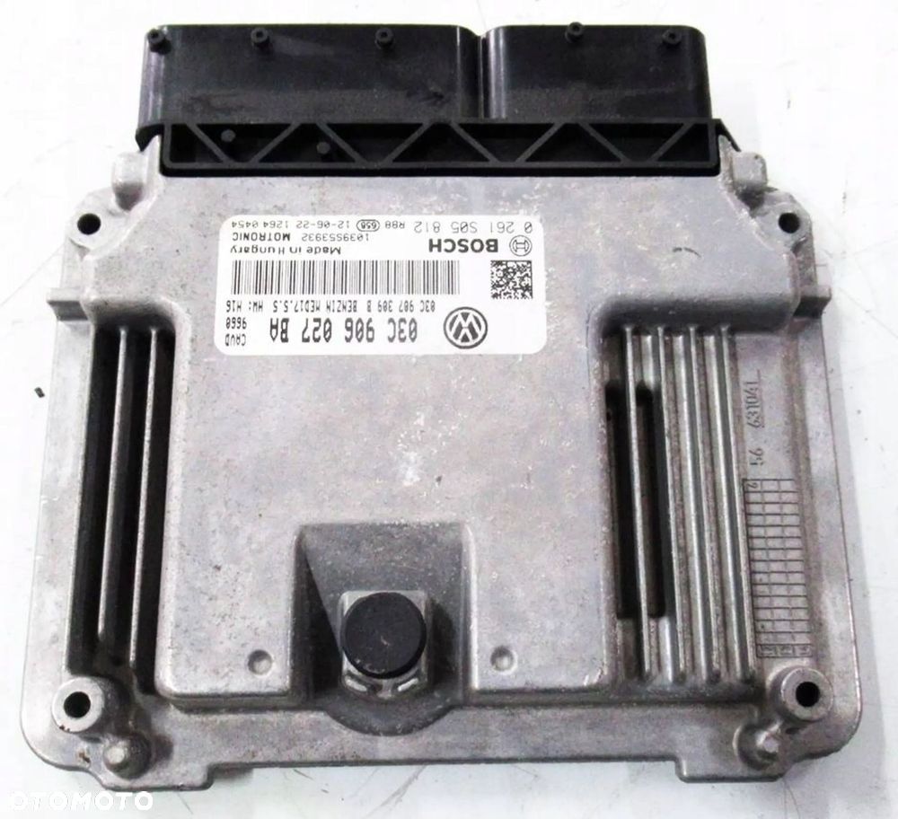 VW GOLF VI PLUS  KOMPUTER STEROWNIK SILNIKA 03C906027BA 0261S05812 - 2