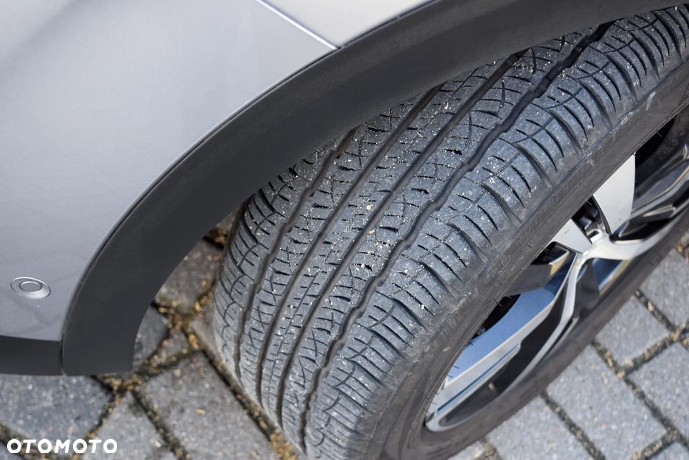 Peugeot 3008 BlueHDi 130 Stop & Start EAT8 Allure - 28