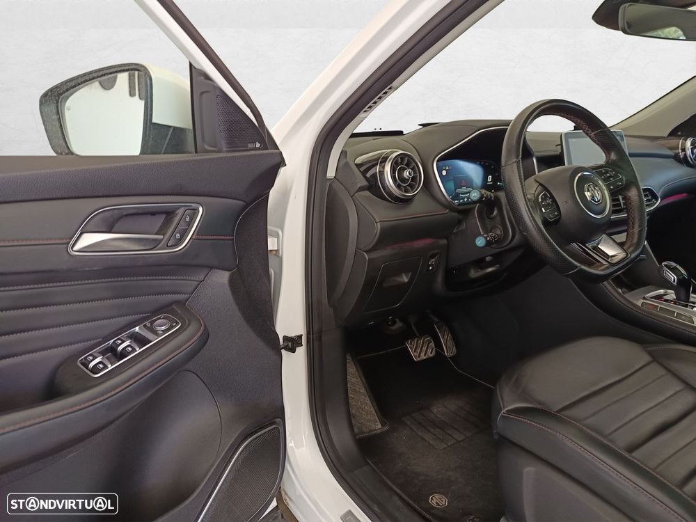 MG EHS 1.5 T-GDI Plug-in Hybrid Luxury - 31