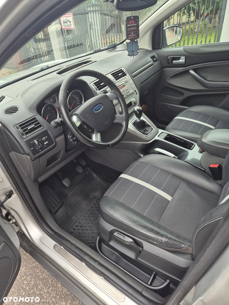 Ford Kuga - 3