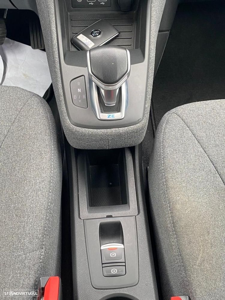 Renault Zoe (c/ Bateria) Limited 50 - 8