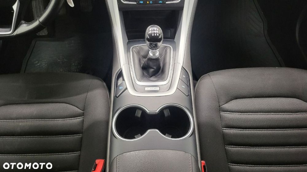 Ford Mondeo - 18