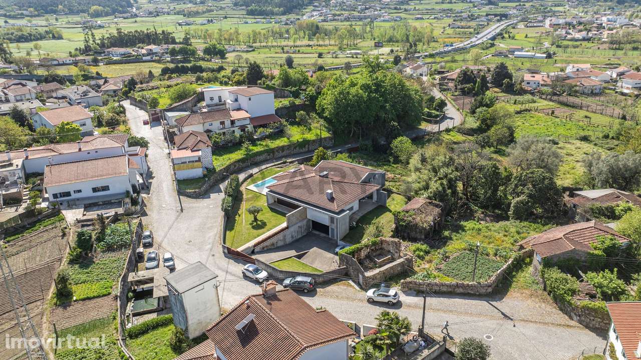 Moradia em Trandeiras, Braga - Grande imagem: 3/42