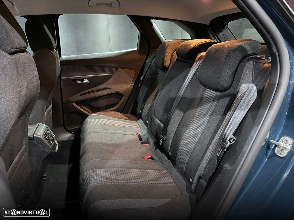 Peugeot 3008 1.5 BlueHDi Allure EAT8 - 30