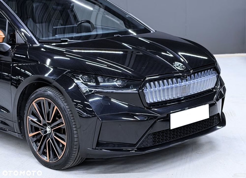 Skoda Enyaq 80x 82kWh Founders - 16