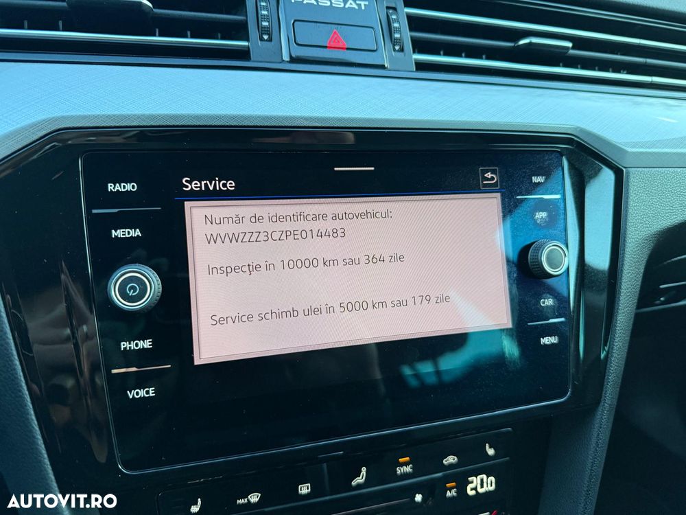 Volkswagen Passat - 28