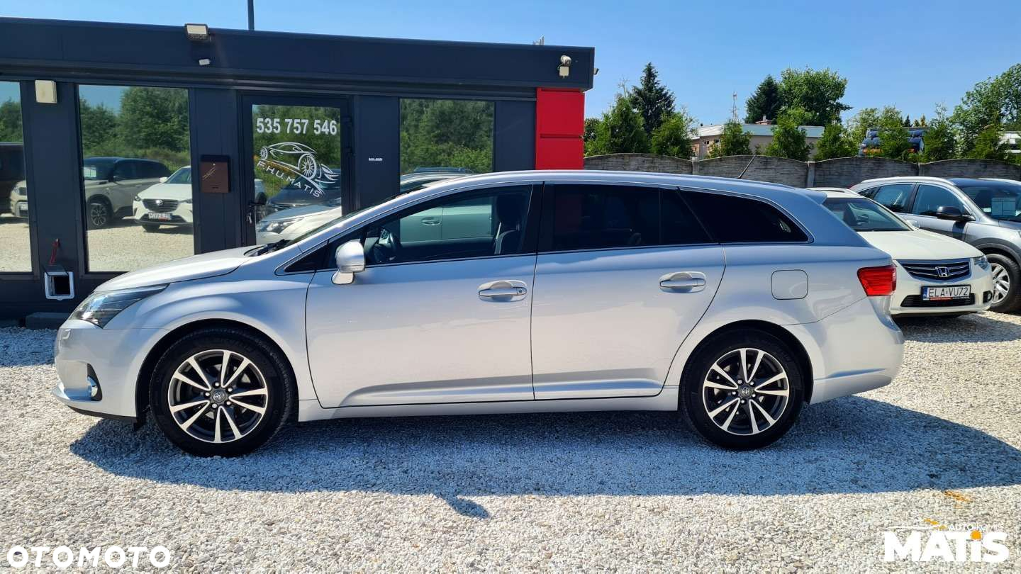 Toyota Avensis - 2