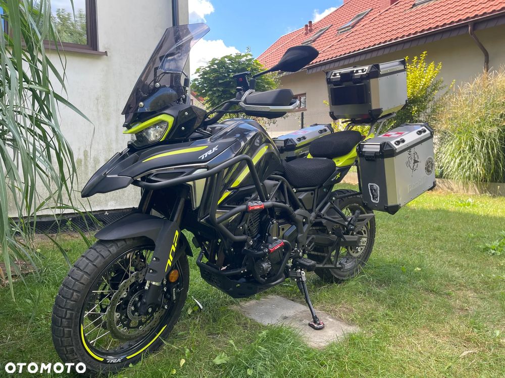 Benelli TRK 702X