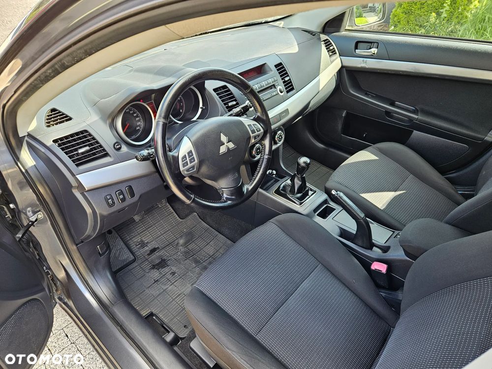 Mitsubishi Lancer 1.8 Clear Tec Instyle - 9