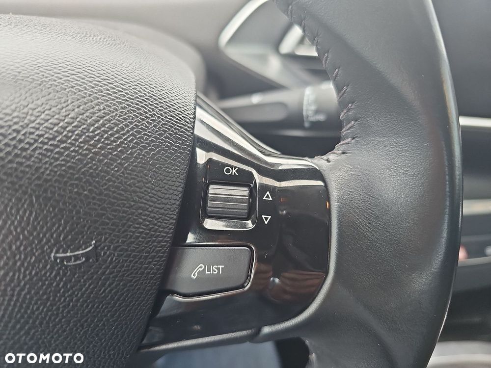 Peugeot 308 1.5 BlueHDi Active Pack Business S&S - 15