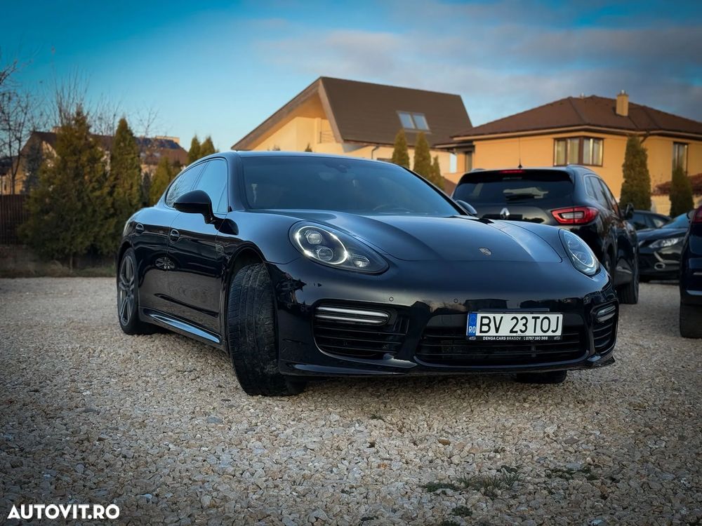 Porsche Panamera - 3