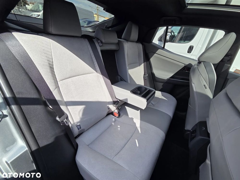 Toyota C-HR+ 77kWh 4x4 Executive - 23