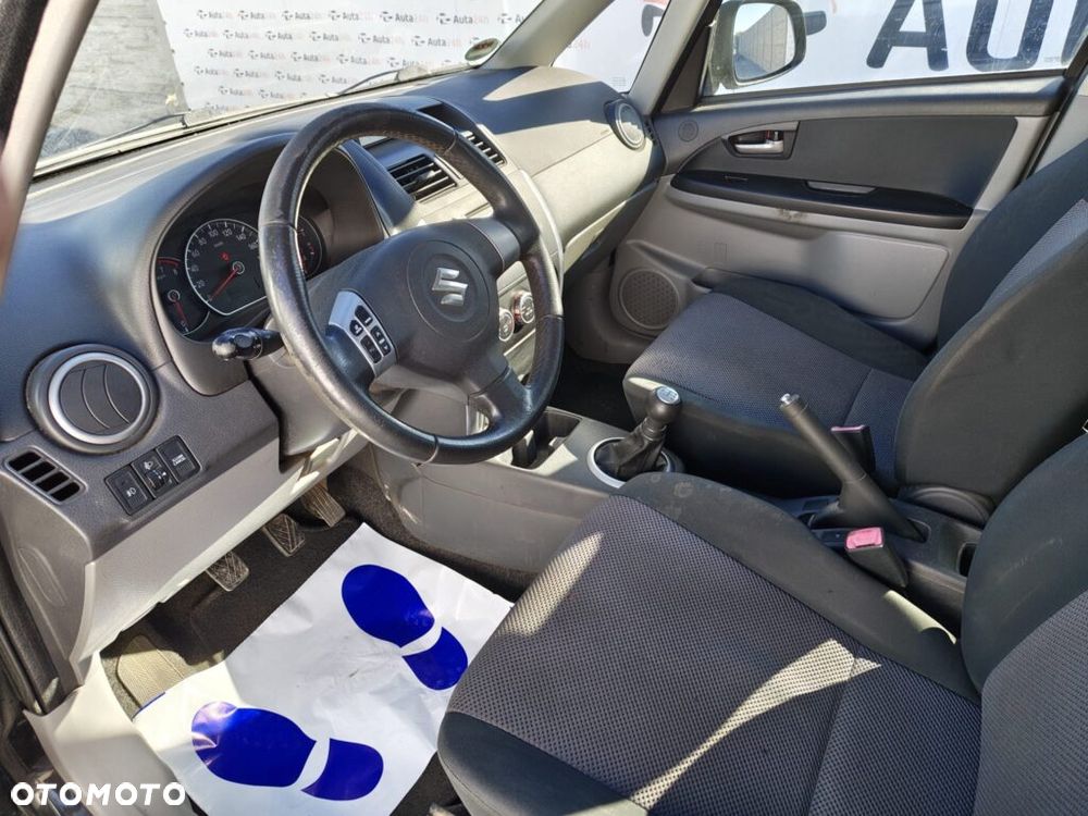 Suzuki SX4 1.6 VVT 4x2 Comfort - 10